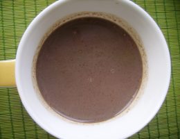 Миниатюра к статье Вкусный завтрак для детей: какао с геркулесом