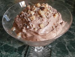 Миниатюра к статье Творожный крем – десерт с какао